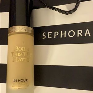Too Faced BORN THIS WAY MATTE Foundation